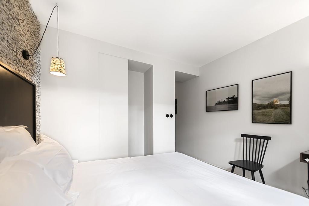 Urban Style Hotel Des Carmes Aurillac Exterior photo